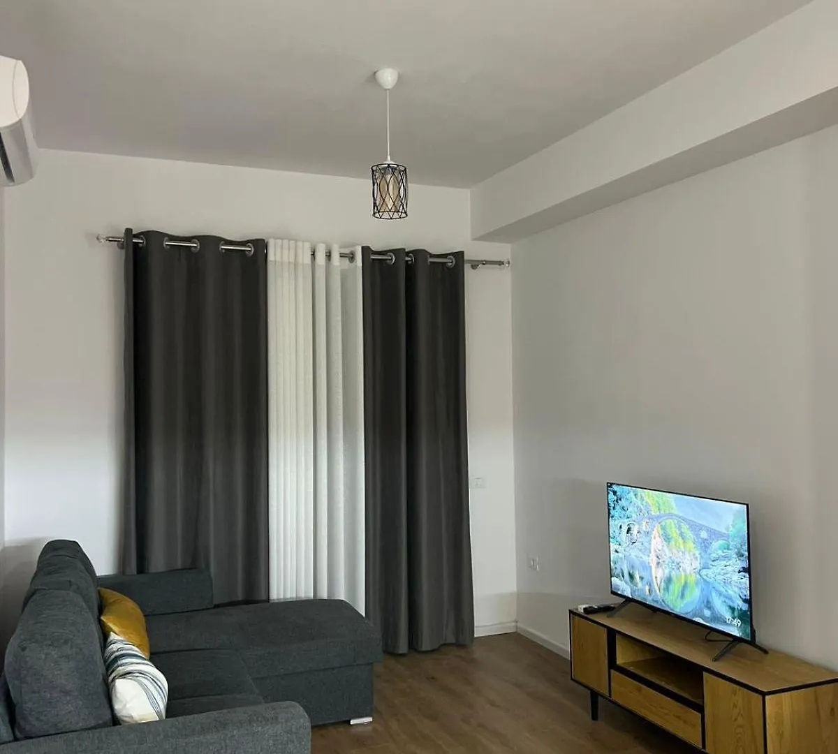 Richi'S Guest House II Tirana 0*,  Albania